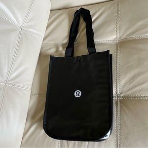 🆓 🆕 LULULEMON Reusable Small  Shopping Tote Bag - NWOT